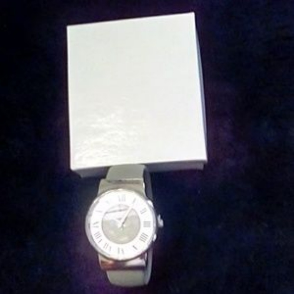 Gray Mother of Pearl Bracelet Watch